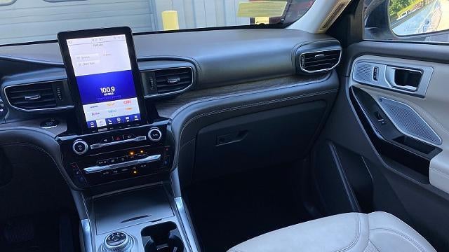 2023 Ford Explorer Hybrid Platinum