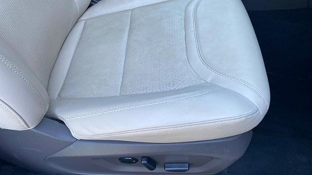 2023 Ford Explorer Hybrid Platinum