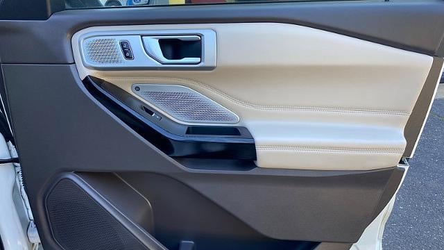 2023 Ford Explorer Hybrid Platinum