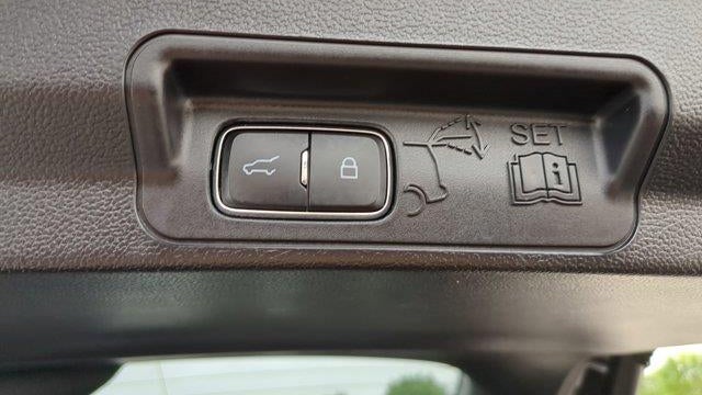 2023 Ford Explorer Hybrid Platinum