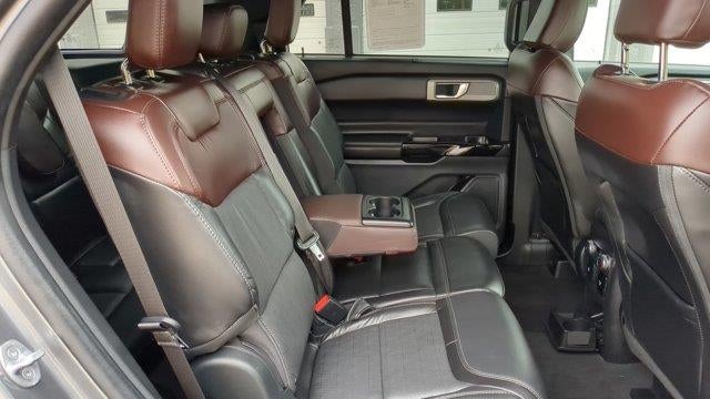 2023 Ford Explorer Hybrid Platinum
