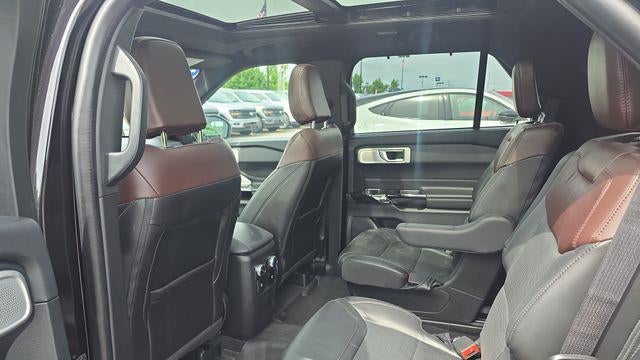 2023 Ford Explorer Hybrid Platinum