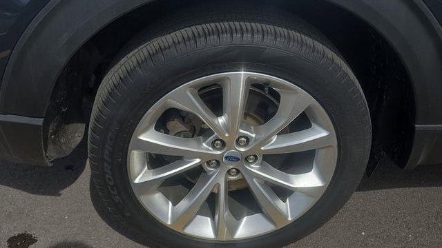 2023 Ford Explorer Hybrid Platinum