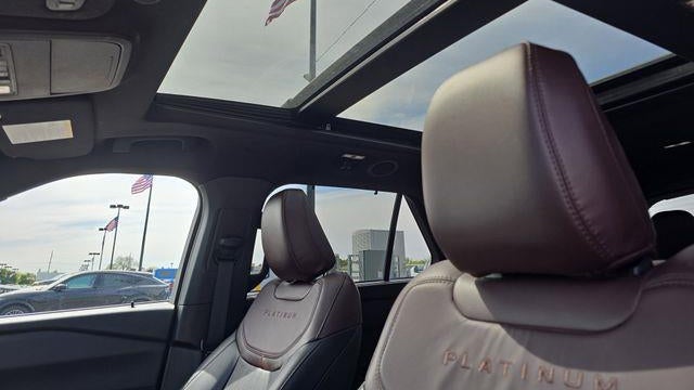 2023 Ford Explorer Hybrid Platinum