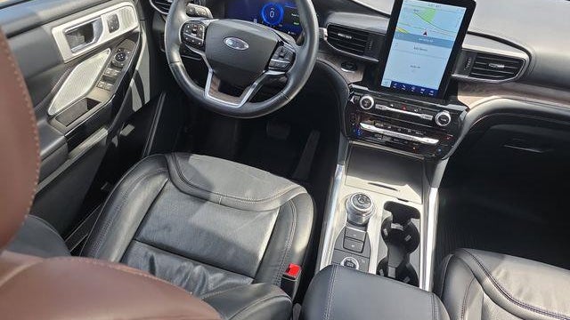 2023 Ford Explorer Hybrid Platinum