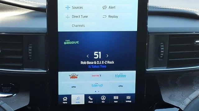 2023 Ford Explorer Hybrid Platinum