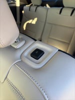 2022 Explorer Hybrid Thumbnail 30