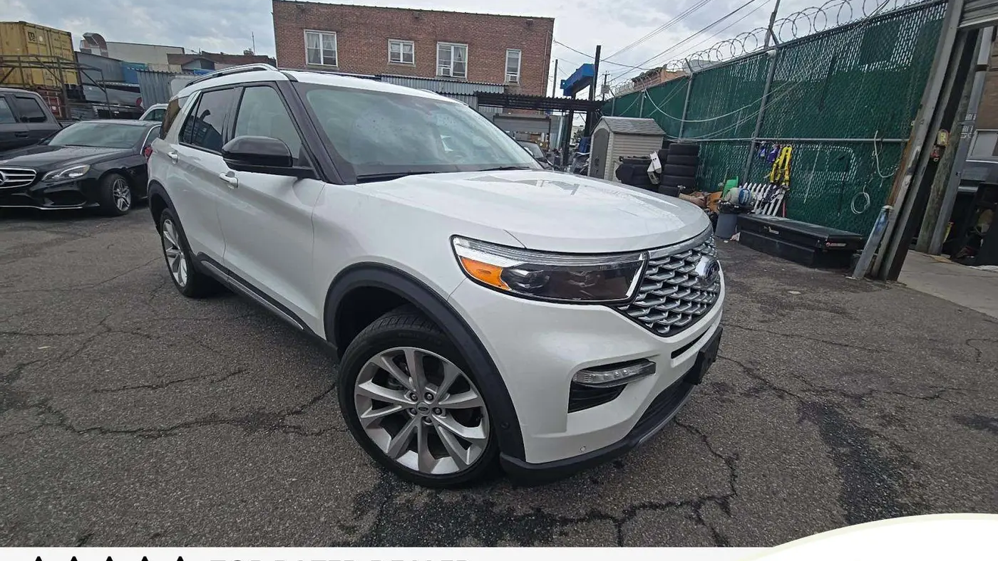 2023 Ford Explorer Hybrid Platinum