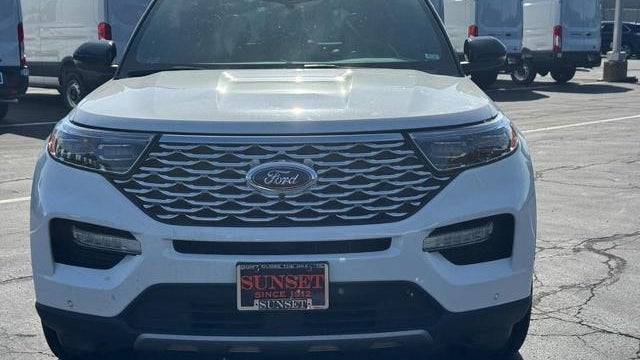 2022 Ford Explorer Hybrid Platinum