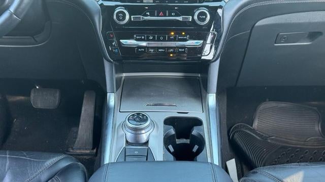 2022 Ford Explorer Hybrid Platinum