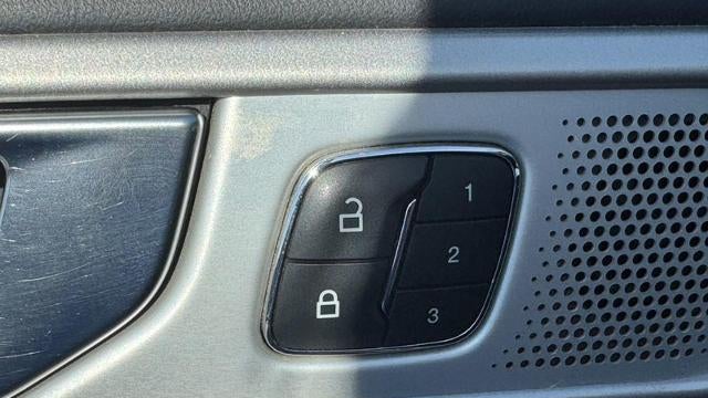 2022 Ford Explorer Hybrid Platinum