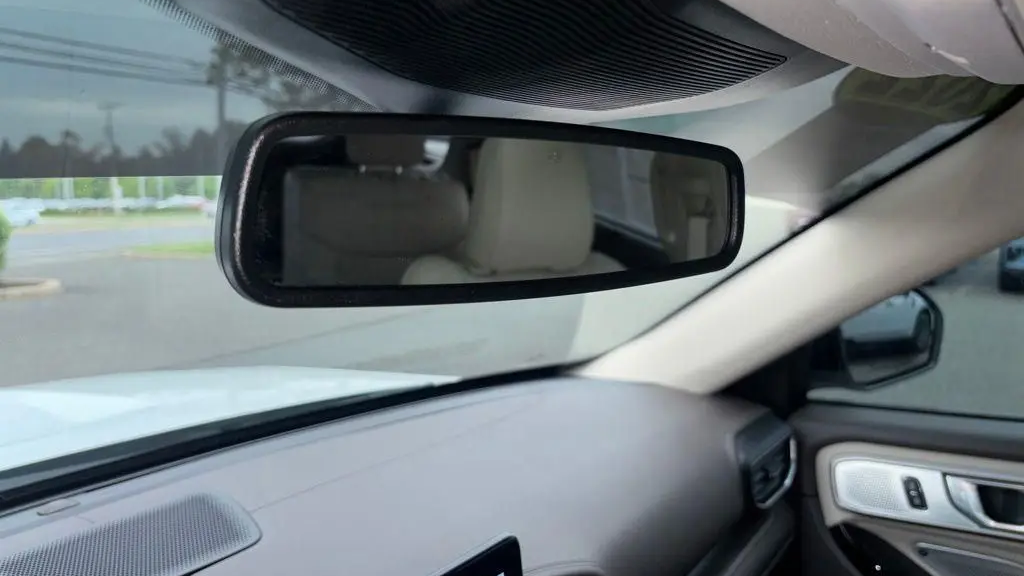 2022 Ford Explorer Hybrid Platinum