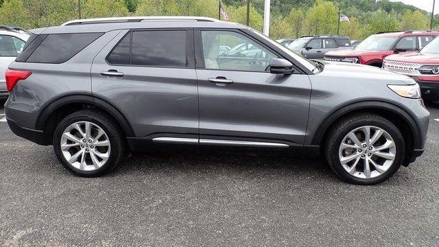 2022 Ford Explorer Hybrid Platinum