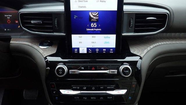 2022 Ford Explorer Hybrid Platinum