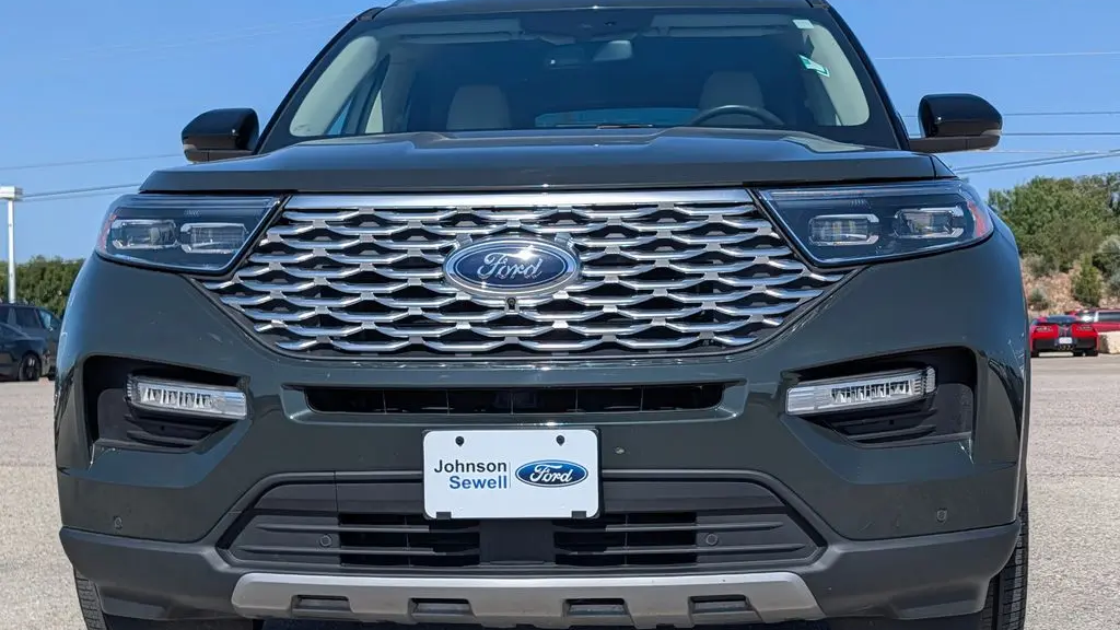 2022 Ford Explorer Hybrid Platinum