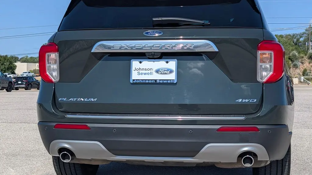 2022 Ford Explorer Hybrid Platinum