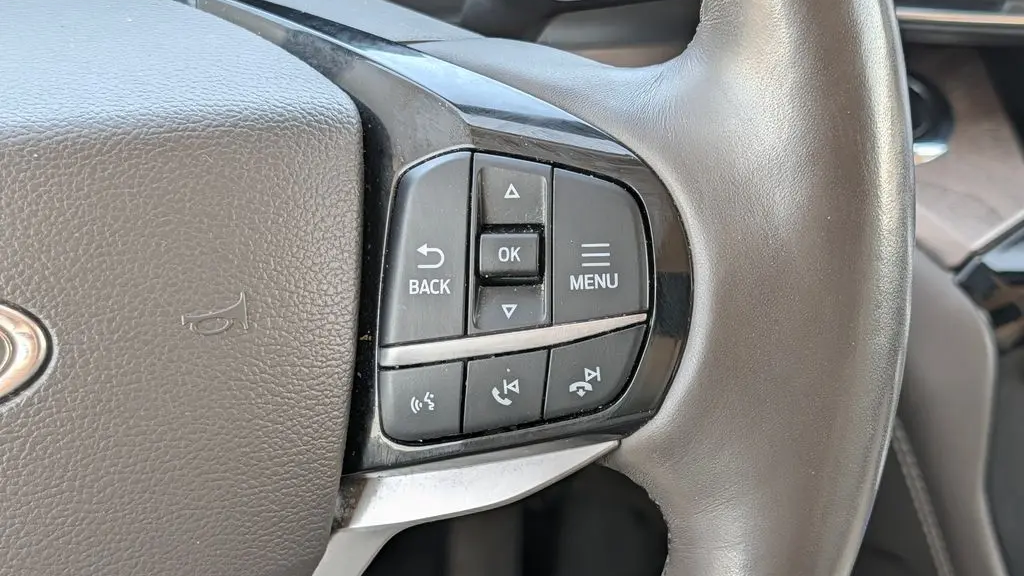 2022 Ford Explorer Hybrid Platinum