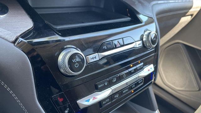 2023 Ford Explorer Hybrid Platinum