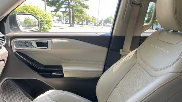 2023 Ford Explorer Hybrid Platinum