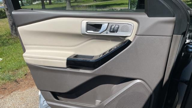 2023 Ford Explorer Hybrid Platinum