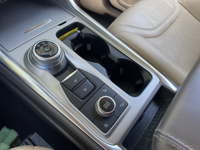 2023 Ford Explorer - $28,000
