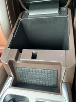 2024 Explorer Thumbnail 20