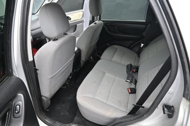 2003 Ford Escape - $3,398