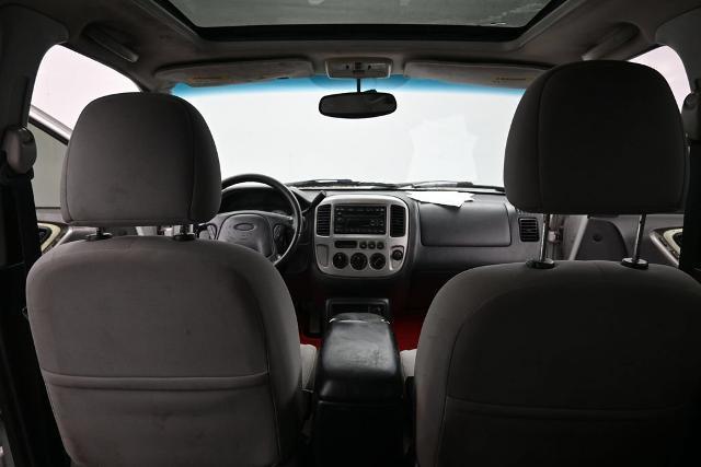 2003 Ford Escape - $3,398