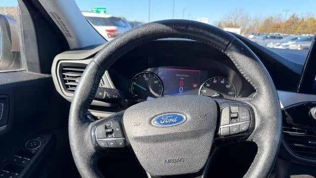 2021 Ford Escape Hybrid SE