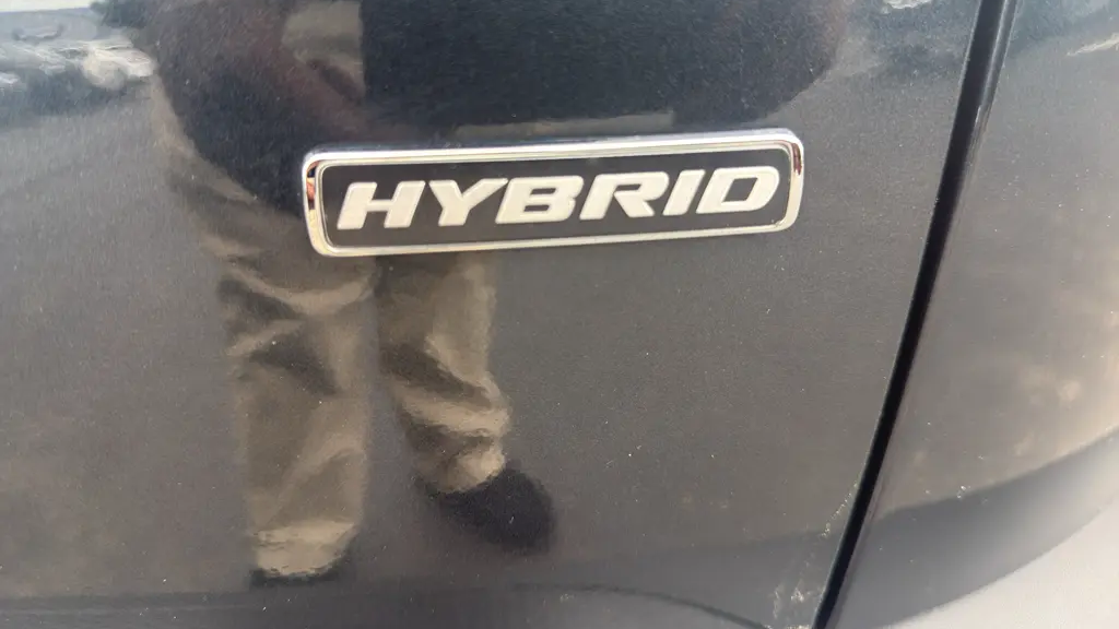 2022 Ford Escape Hybrid SE