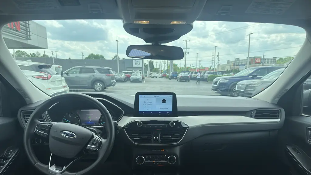 2022 Ford Escape Hybrid SE