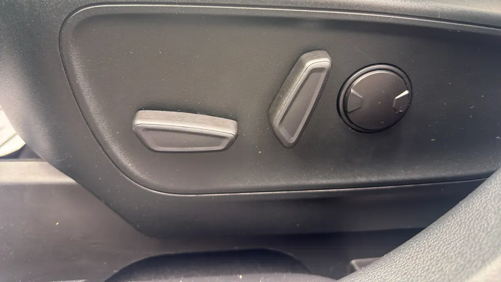 2022 Ford Escape Hybrid SE
