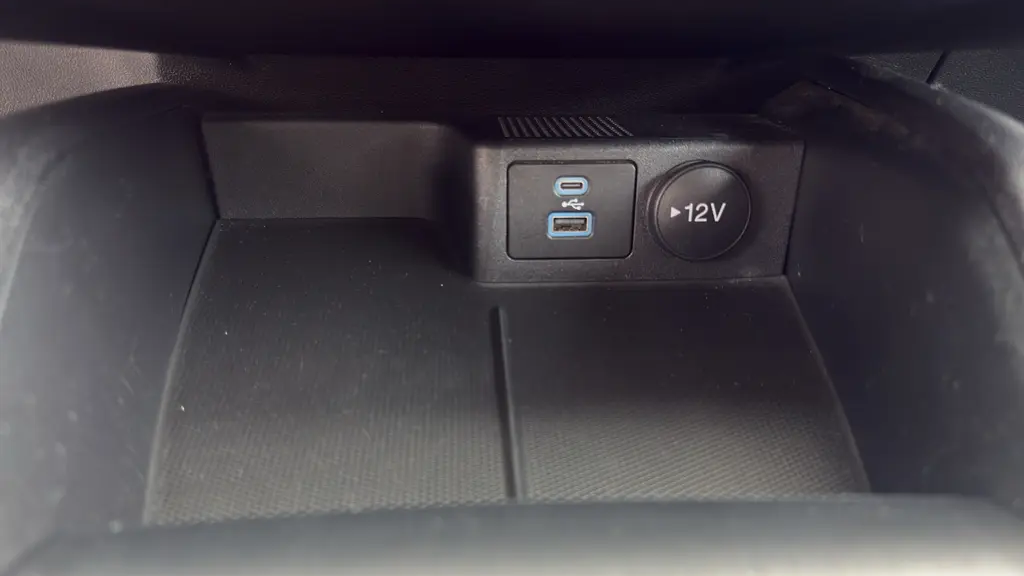2022 Ford Escape Hybrid SE