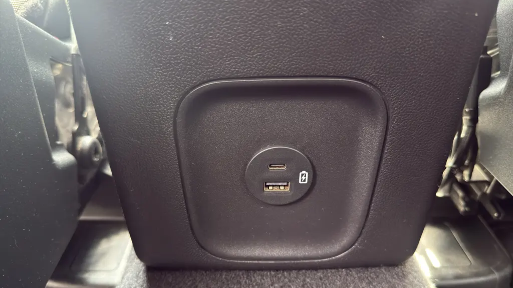 2022 Ford Escape Hybrid SE