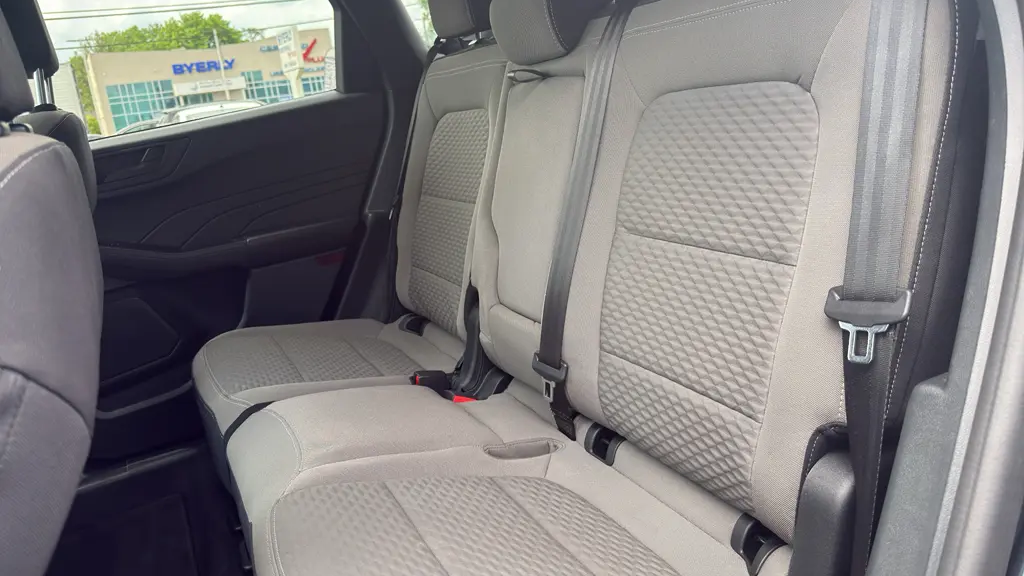 2022 Ford Escape Hybrid SE