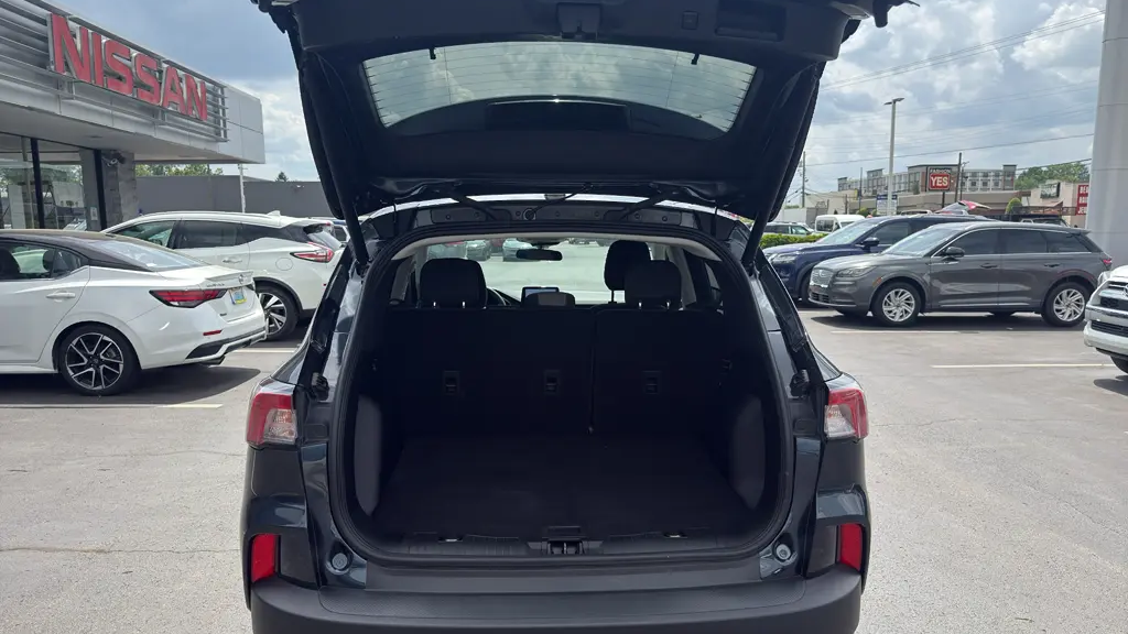 2022 Ford Escape Hybrid SE