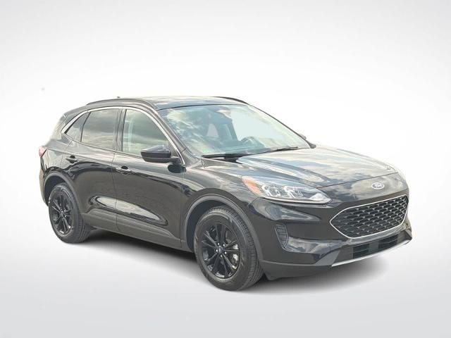 2021 Ford Escape Hybrid SE — photo 1 of 12