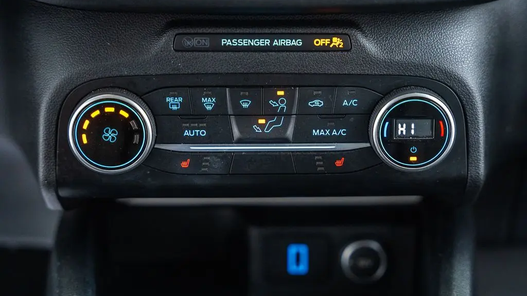 2020 Ford Escape Hybrid SE Sport