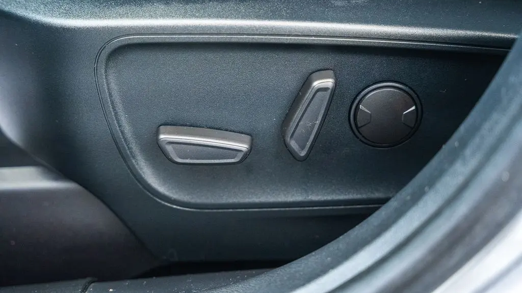 2020 Ford Escape Hybrid SE Sport