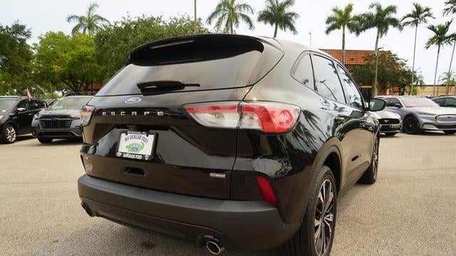 2021 Ford Escape Hybrid SE