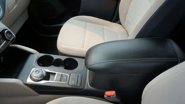 2021 Ford Escape Hybrid SE