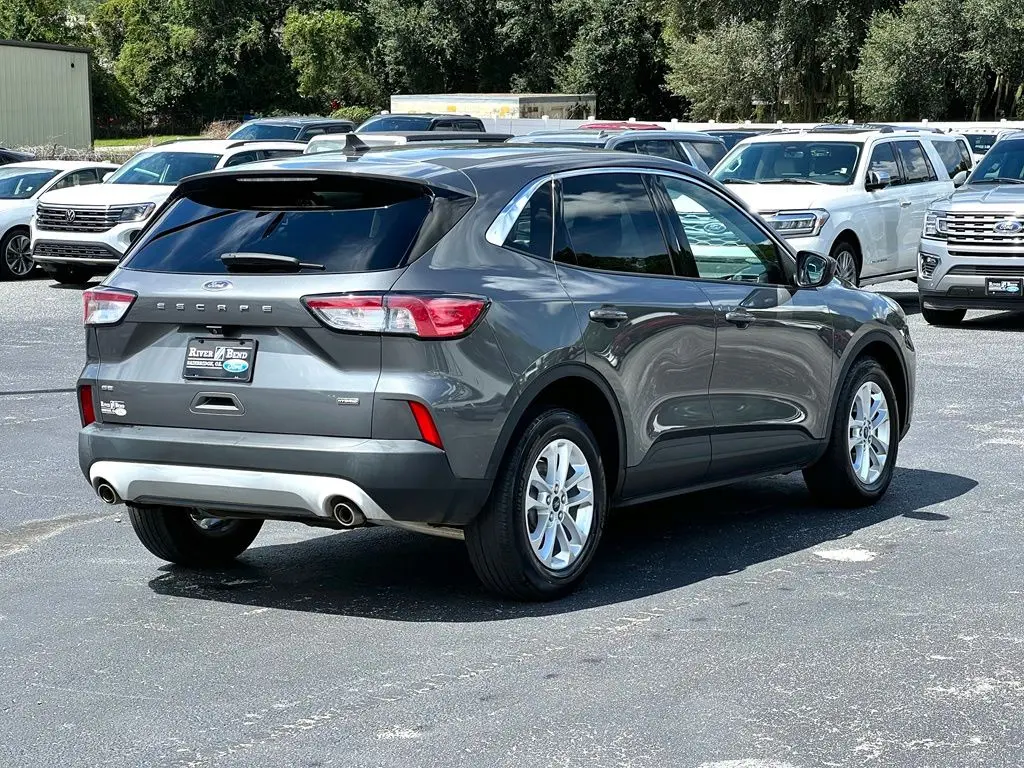2021 Ford Escape - $21,560