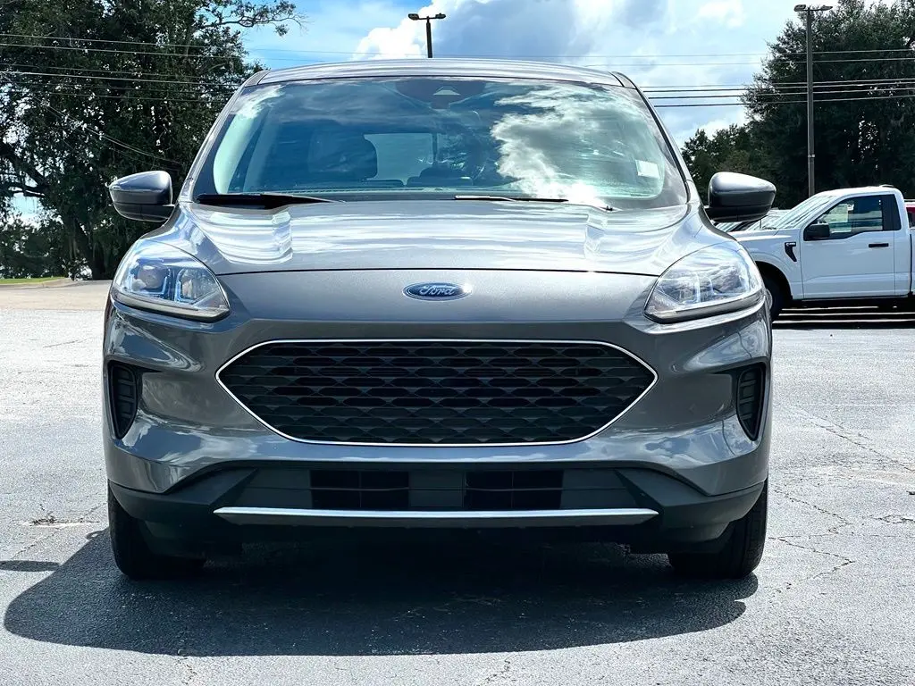 2021 Ford Escape - $21,560