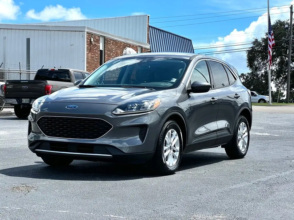 2021 Ford Escape - $21,560