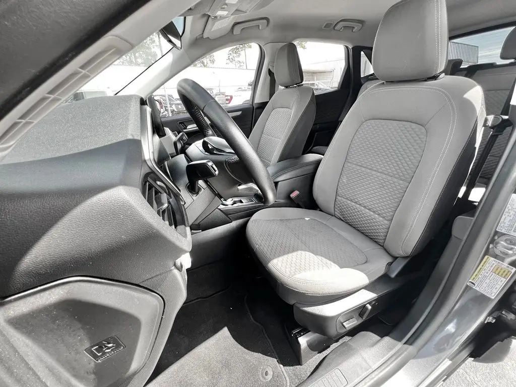 2021 Ford Escape - $21,560