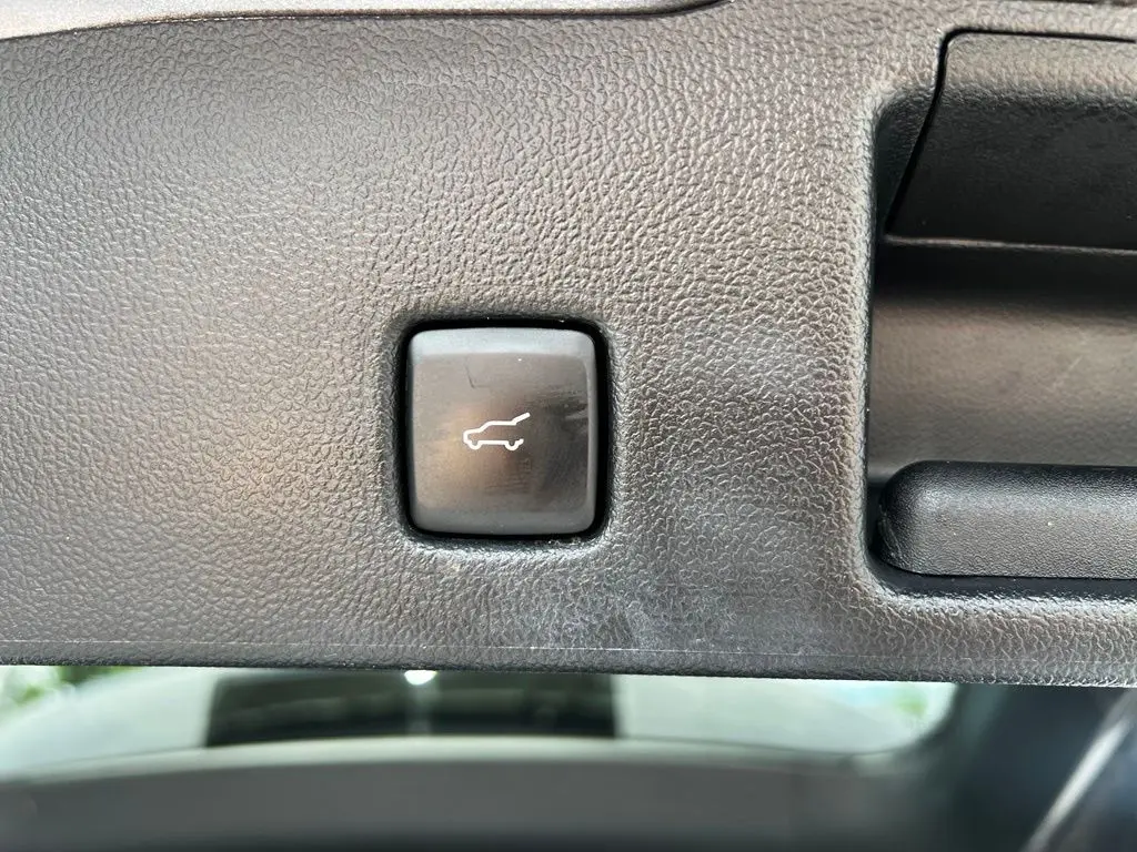 2021 Ford Escape - $21,560
