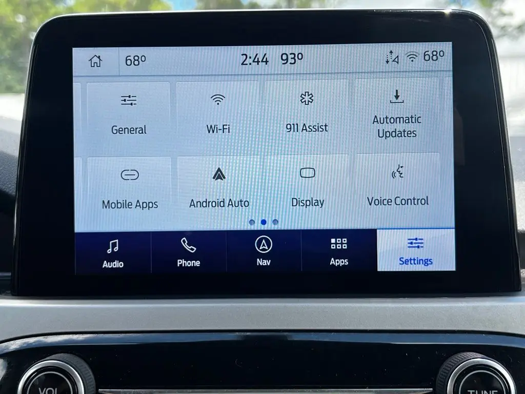 2021 Ford Escape - $21,560