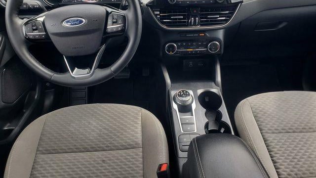2022 Ford Escape Hybrid SE