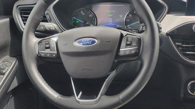 2022 Ford Escape Hybrid SE