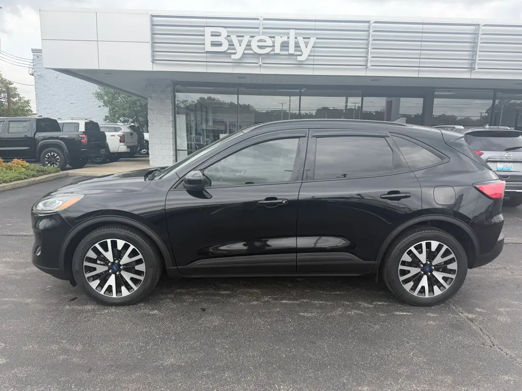 2020 Ford Escape - $17,995